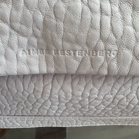 🤍🤍AIMEE KESTENBERG WHITE FLAP PEBBLED LEATHER CROSSBODY BAG!🤍🤍 - Picture 10 of 10